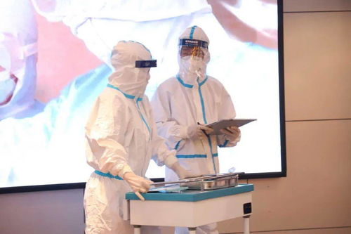 護(hù)理守護(hù)生命，溫情傳遞希望——青島西海岸新區(qū)中心醫(yī)院隆重舉行2021年國際護(hù)士節(jié)慶祝大會